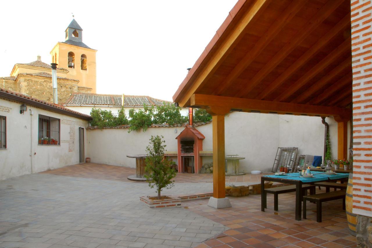 Casa Rural "Hazanas" Adanero Exteriör bild